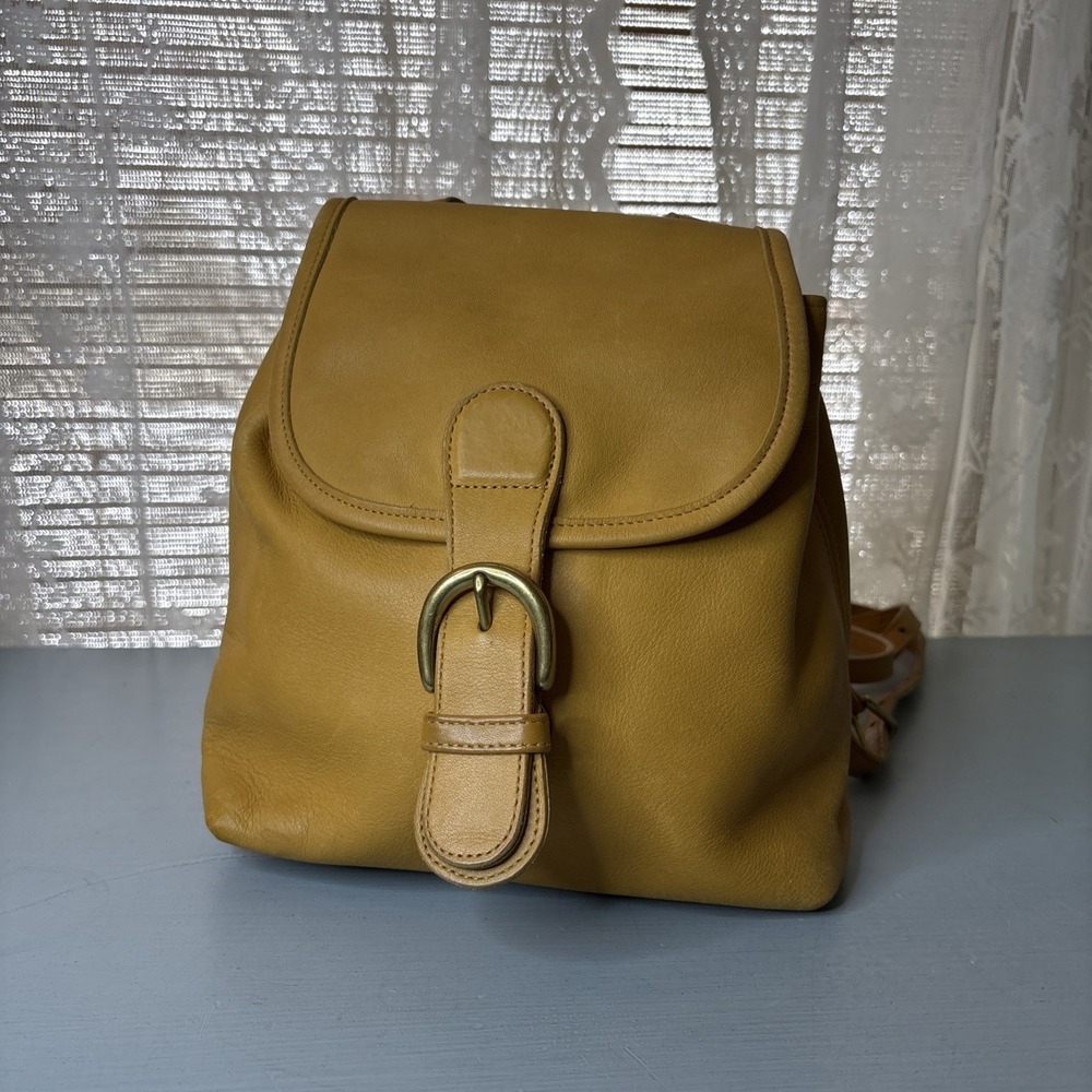 Vintage COACH Yellow Phantom Leather, Soho Bantam Backpack, Buckle, 4152 90s USA